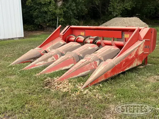 Massey Ferguson 1143