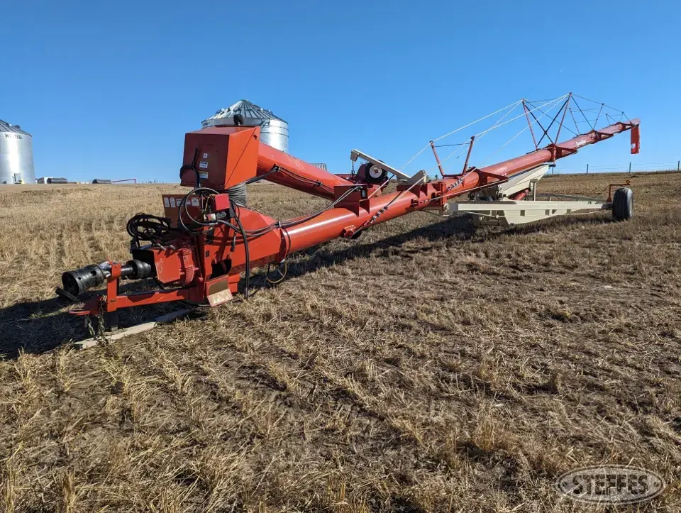 Farm King 16104 Swing Hopper Auger