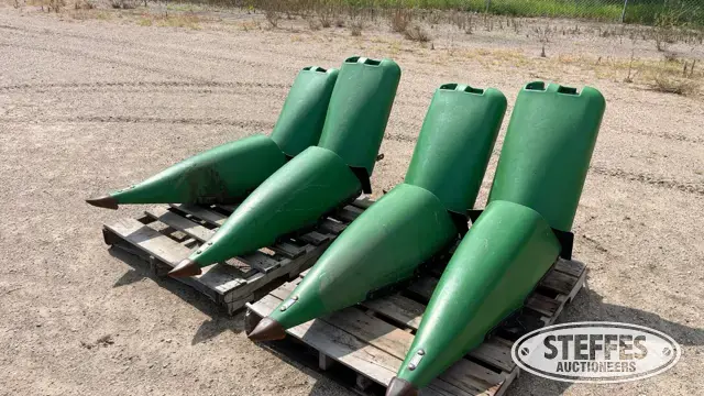 (4) John Deere snoots