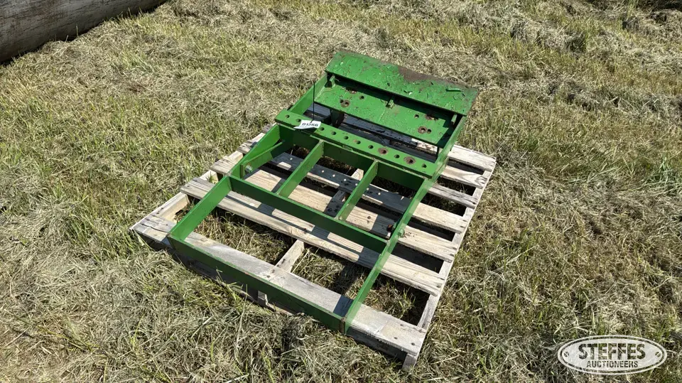 John Deere 7810 grille guard Tractor Part