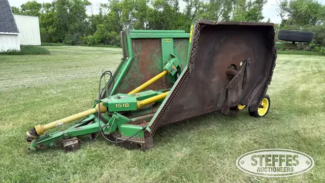 John Deere 1518