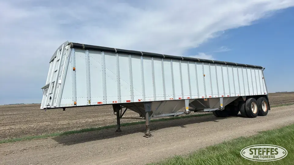 1995 Merritt Hopper Bottom Trailer
