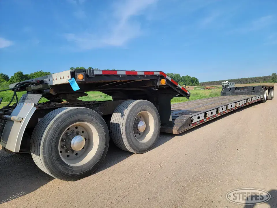2007 XL Specialized Lowboy Trailer