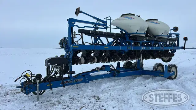 2013 Kinze 3600
