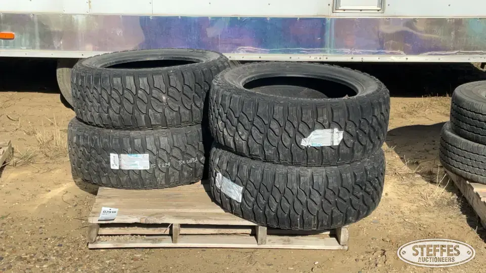 (4) 35x12.50R22LT tires Passenger-Light Truck Tire