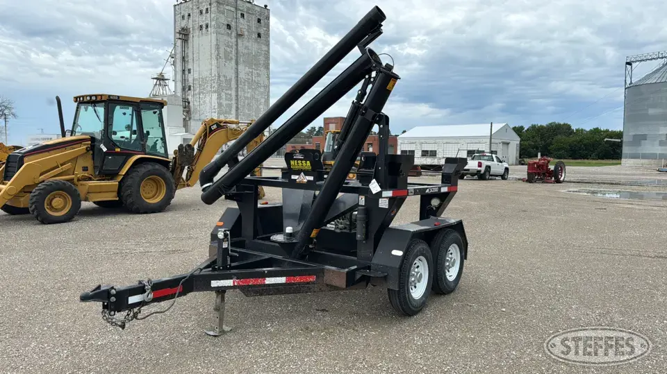 Hitch Doc HSC2000 Box Seed Tender Trailer