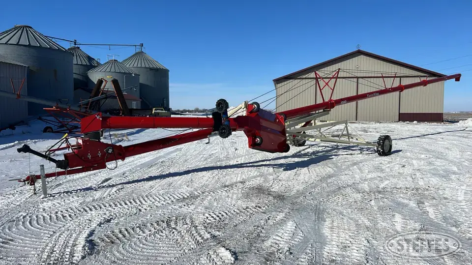 Buhler Farm King 1080 Swing Hopper Auger