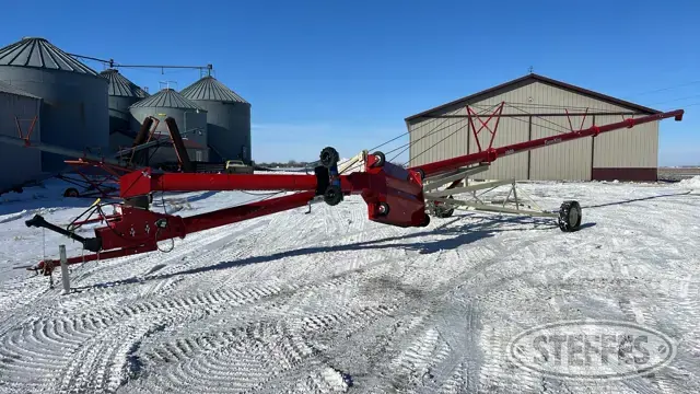 Buhler Farm King 1080