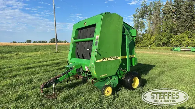 John Deere 567