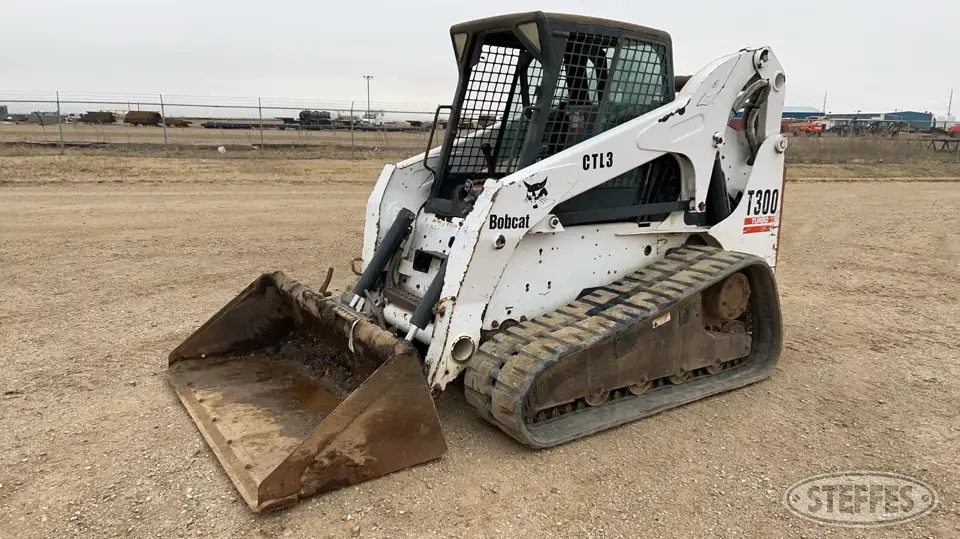 2005 Bobcat T300 Tracked Skid Steer