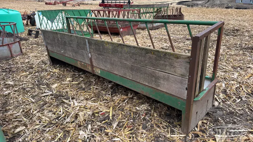 S. I. Feeders Feeders and Bunk