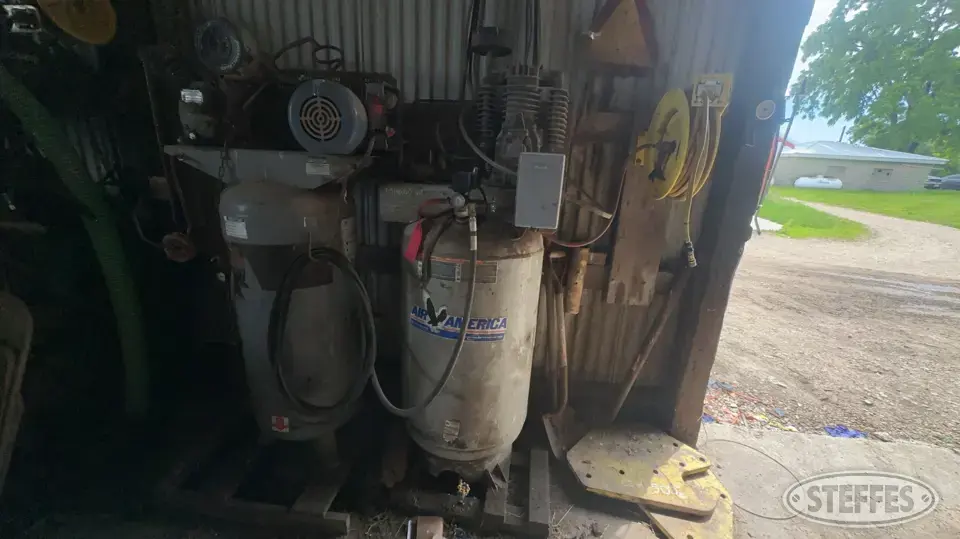 Ingersoll-Rand 2340L5 Air Compressor
