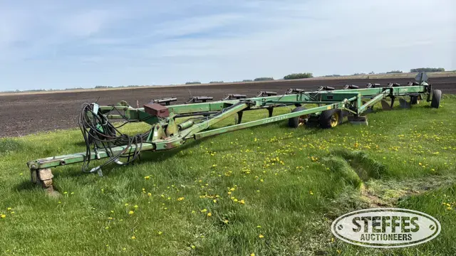 John Deere 3710