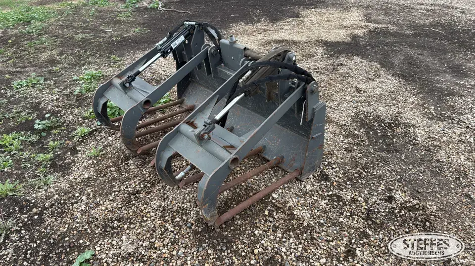 Skid steer manure grapple Skid Steer Attachments-Other