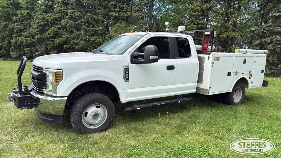 2019 Ford Super Duty F-350 XL Service Utility Truck