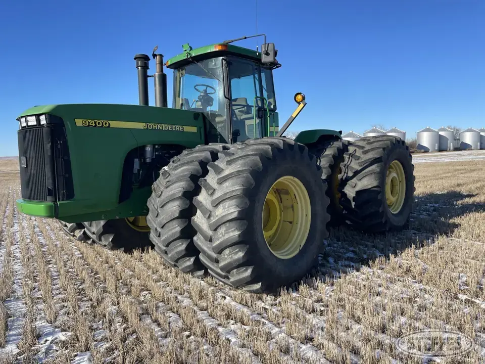 2001 John  Deere 9400 4WD Tractor