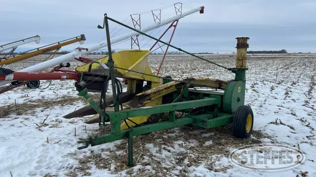 John Deere 35
