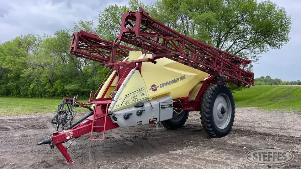 2009 Hardi 6600 Commander Pull-Type Sprayer