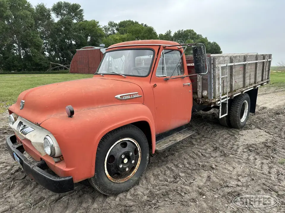 1954 Ford F500 Single Axle Boxed Truck