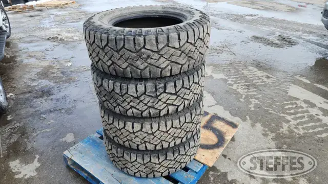 Goodyear Wrangler DuraTrac