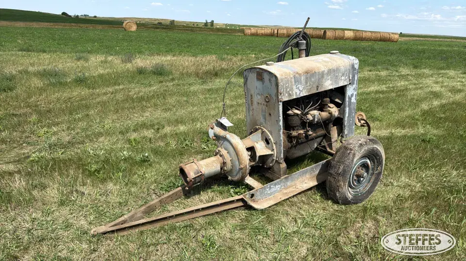 Le Roi water pump Farm Support Item