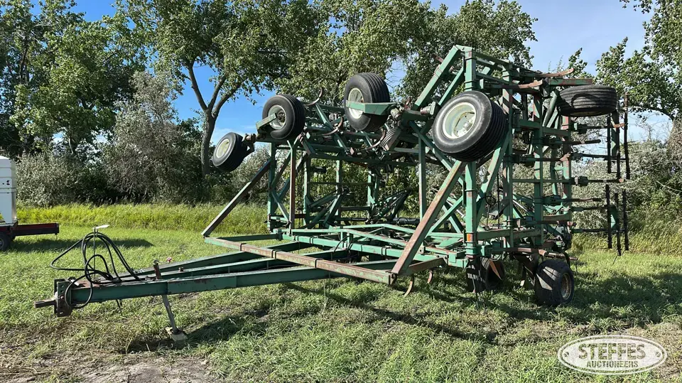 Saturn CP12545-5 Chisel Plow
