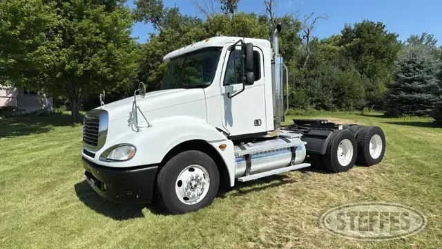 2005 Freightliner Columbia