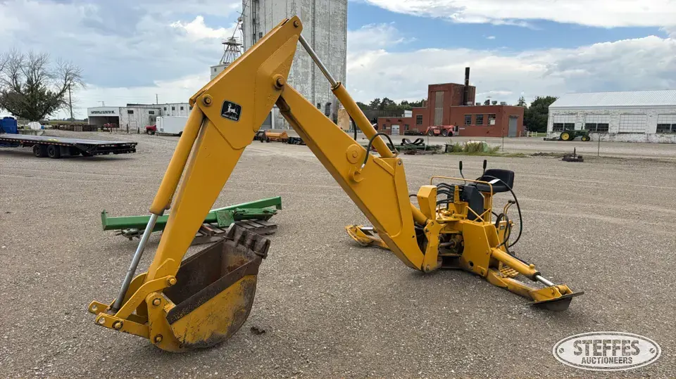 John Deere 9250 Tractor Loaders and Attachment