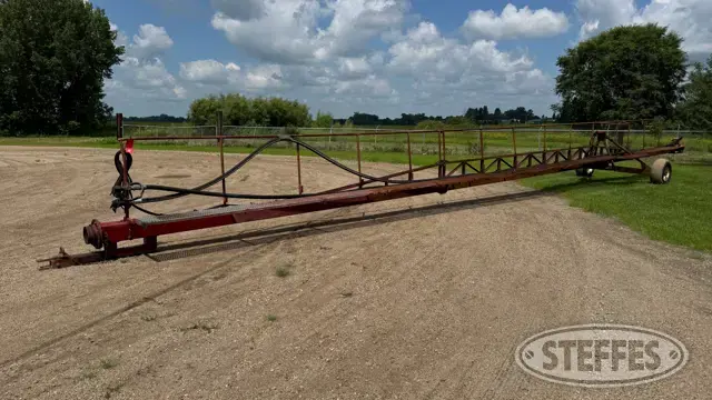 2014 Hydro Hummer, feed pump, 62', 8" square steel tube, w/catwalk. Hydro HP63, 1.5" hyd. hoses