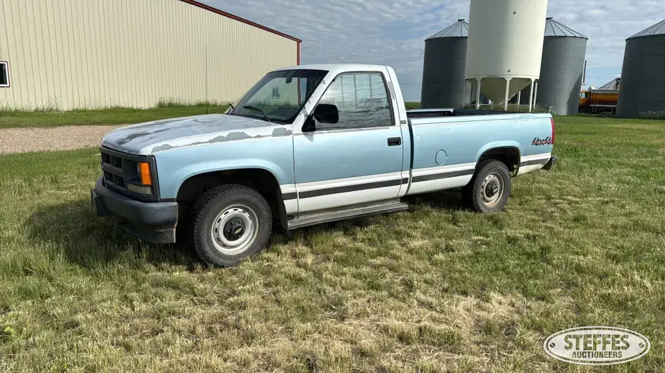 1992 Chevrolet Cheyenne 1500 Half Ton Pickup