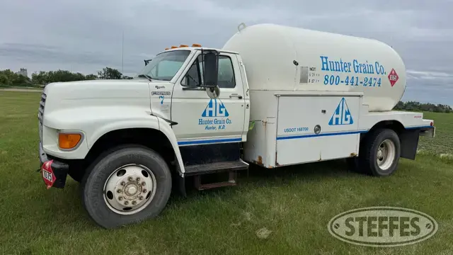 1988 Ford F-700