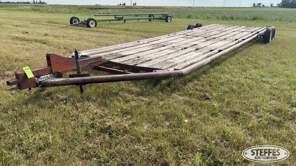 Donahue tandem axle equipment trailer Flatbed Trailer