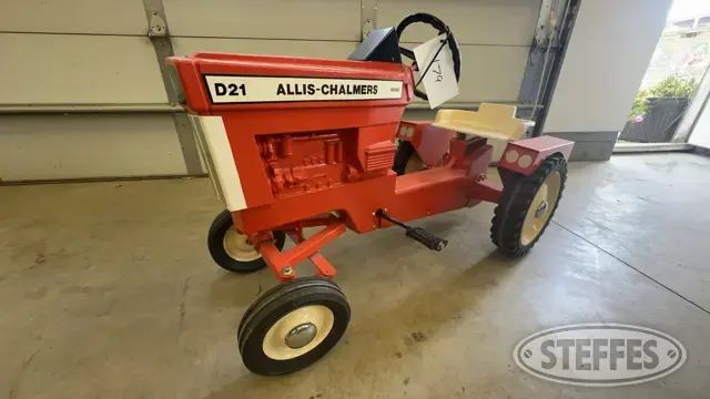 Allis-Chalmers D21
