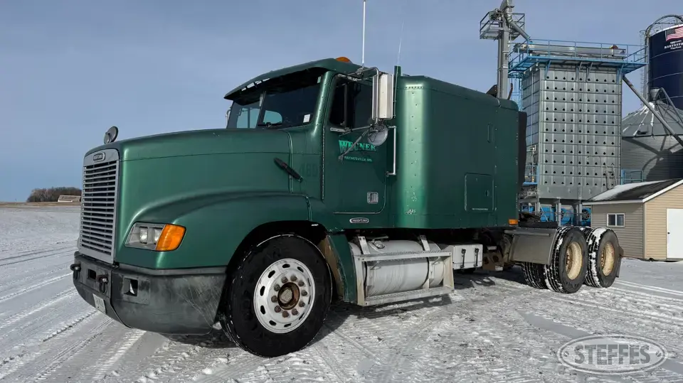 1997 Freightliner FLD112 Conventional Truck with Sleeper