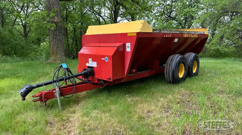 New Holland 3110 Manure Application Equipment