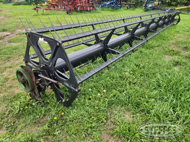 John Deere 635F