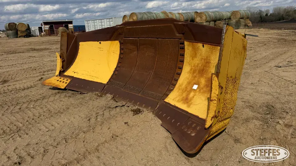 CAT U-dozer blade Dozer Attachment