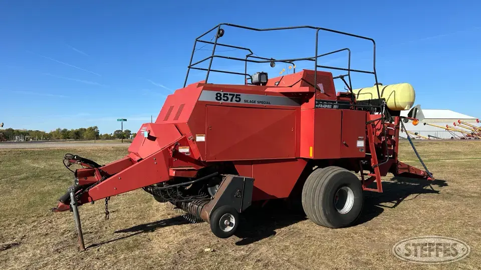 1999 Case IH 8575 Silage Special Square Baler