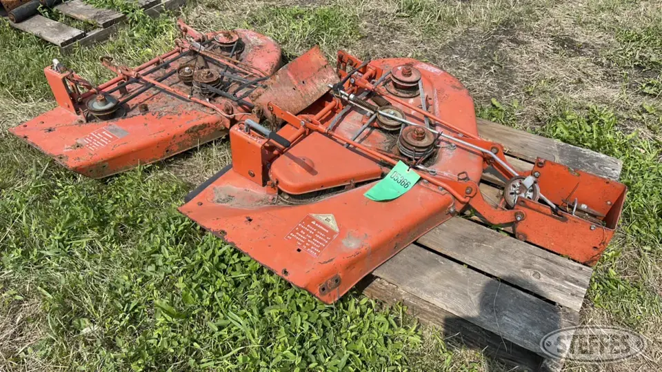 Allis-Chalmers Lawn and Garden Accessory