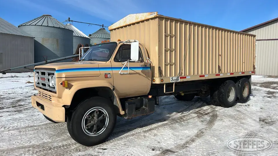 1981 GMC 7000 Grain Truck