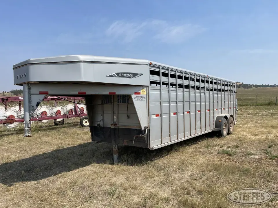 2013 Titan Gooseneck Livestock Trailer