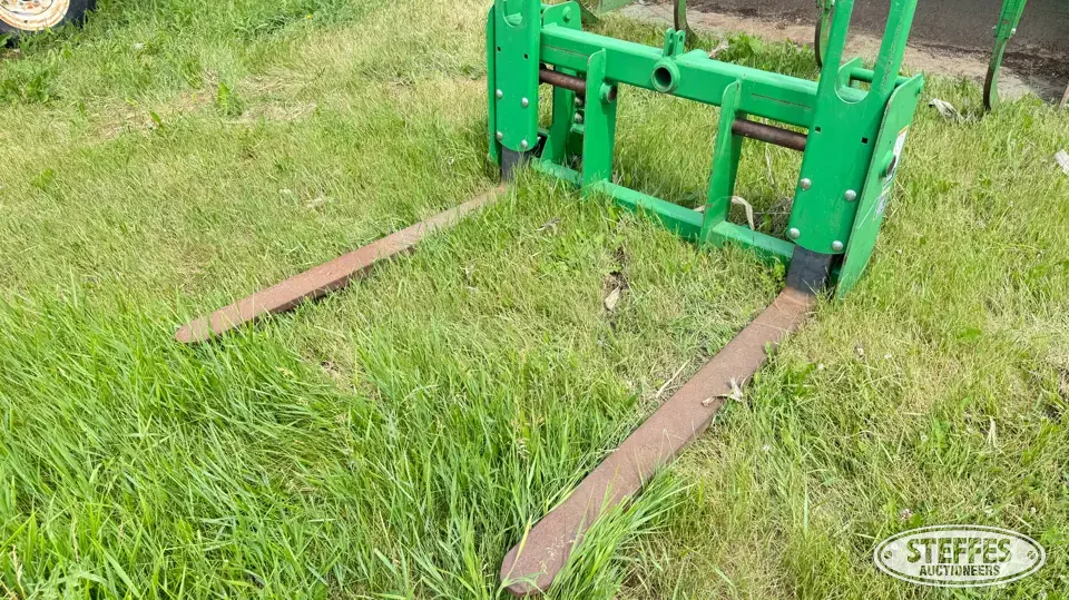 John Deere loader pallet forks Tractor Loaders and Attachment