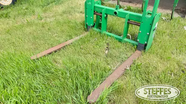 John Deere loader pallet forks