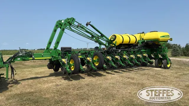 2013 John Deere 1770NT
