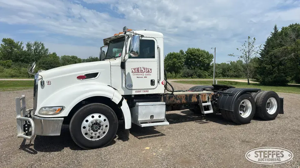 2013 Peterbilt 386 Conventional Truck without Sleeper
