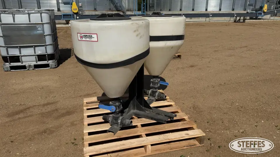 (2) Horvick 30 gal. mix cones Liquid Fertilizer Tank