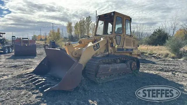 1995 CAT 953B