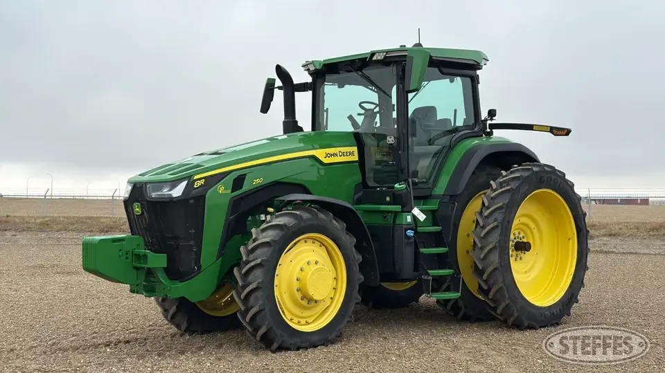 2022 John Deere 8R 250 MFWD Tractor