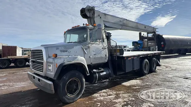 1987 Ford LT8000
