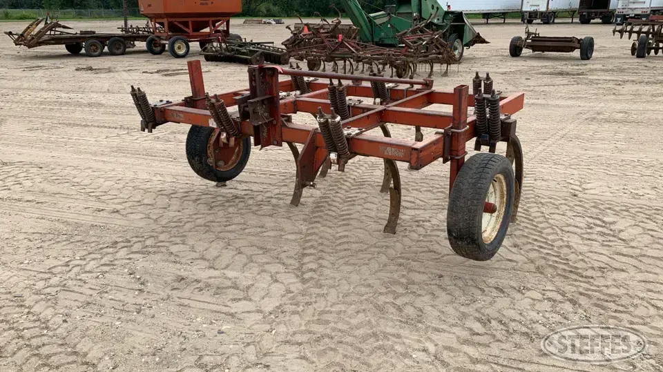 International 53 Chisel Plow